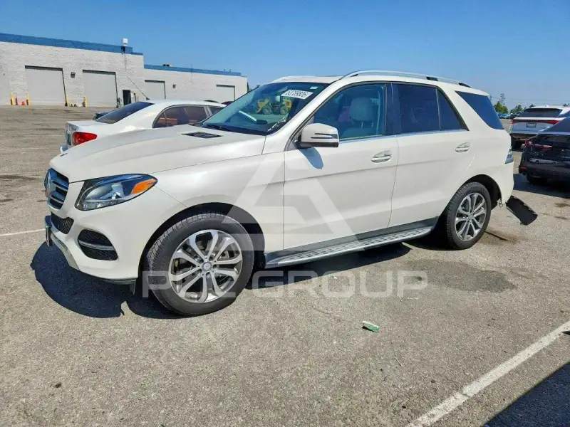 2017 Mercedes Benz GLE-Class фото