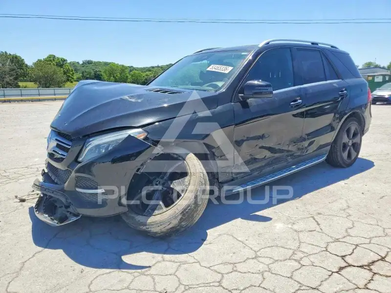 2017 Mercedes Benz GLE-Class фото