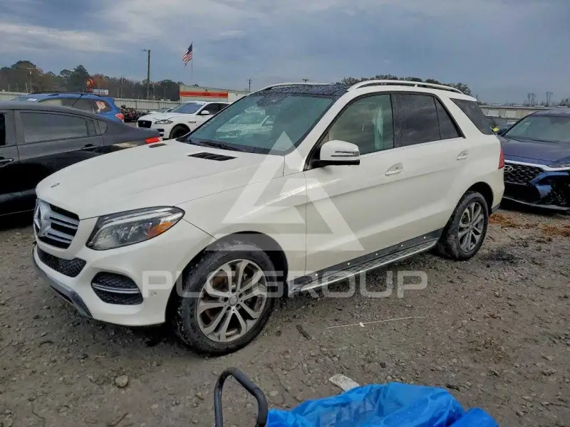 2017 Mercedes Benz GLE-Class фото