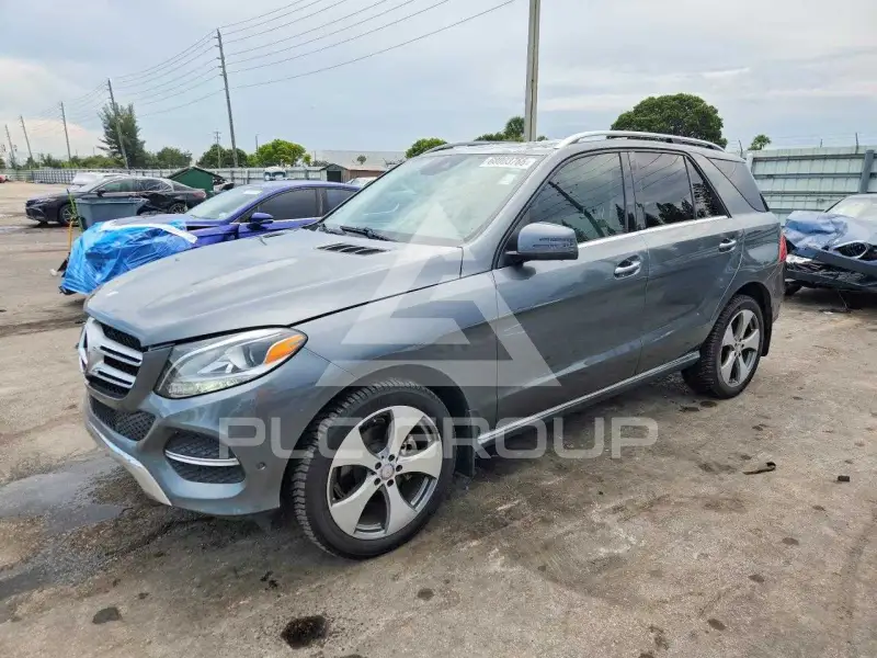 2017 Mercedes Benz GLE-Class photo