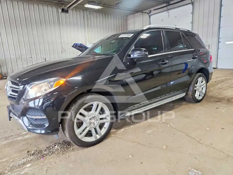 2017 Mercedes Benz GLE-Class фото