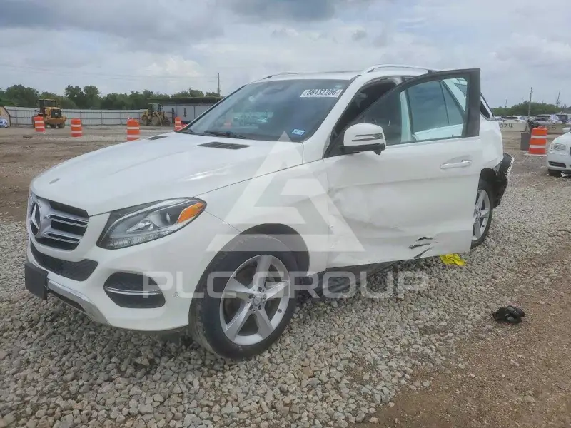 2017 Mercedes Benz GLE-Class фото