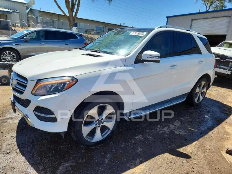 2017 Mercedes Benz GLE-Class фото