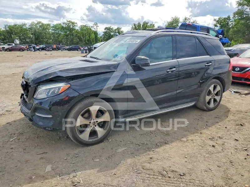 2017 Mercedes Benz GLE-Class фото