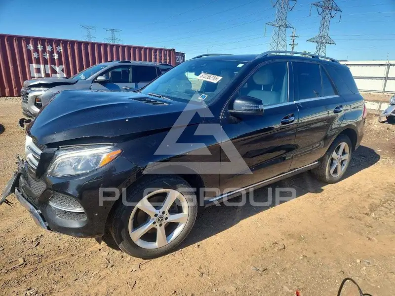 2017 Mercedes Benz GLE-Class фото