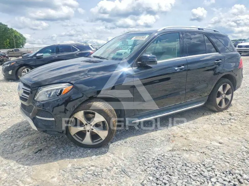 2017 Mercedes Benz GLE-Class фото