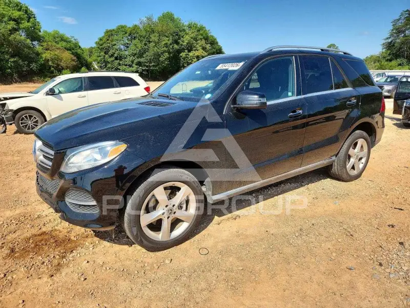 2017 Mercedes Benz GLE-Class фото