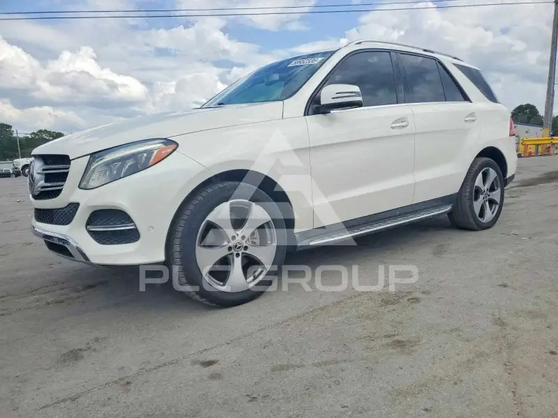 2017 Mercedes Benz GLE-Class фото