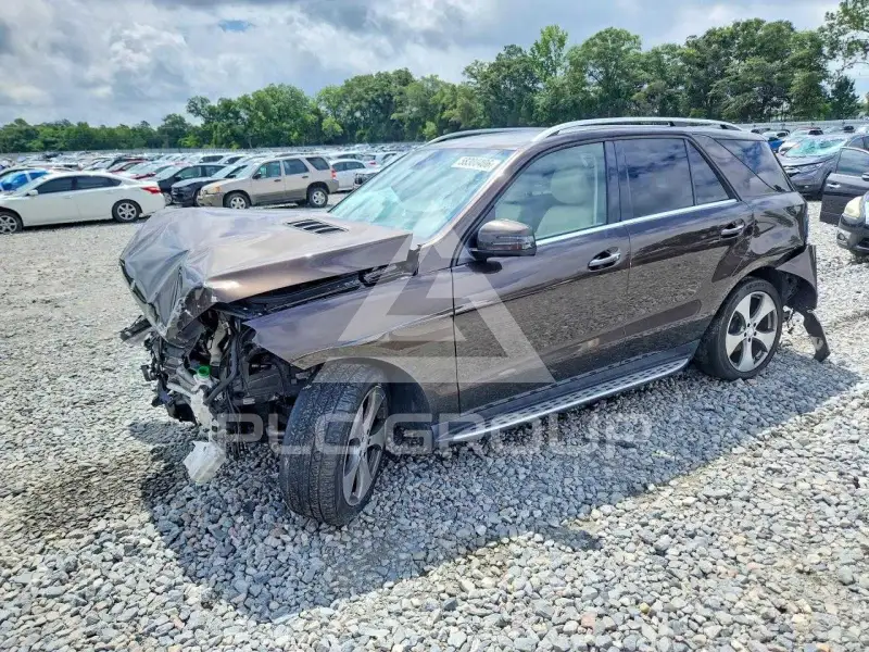 2017 Mercedes Benz GLE-Class фото