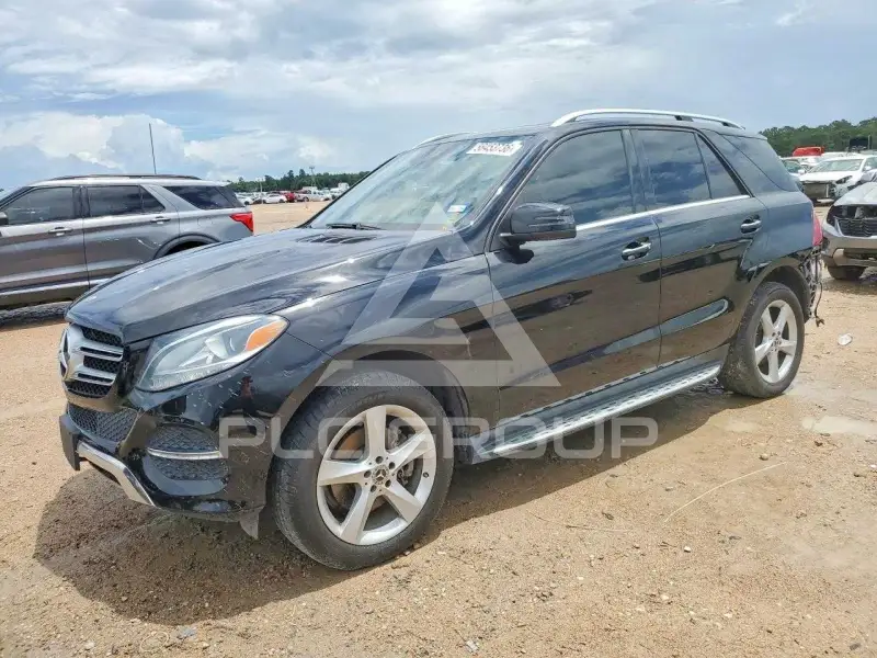 2017 Mercedes Benz GLE-Class фото