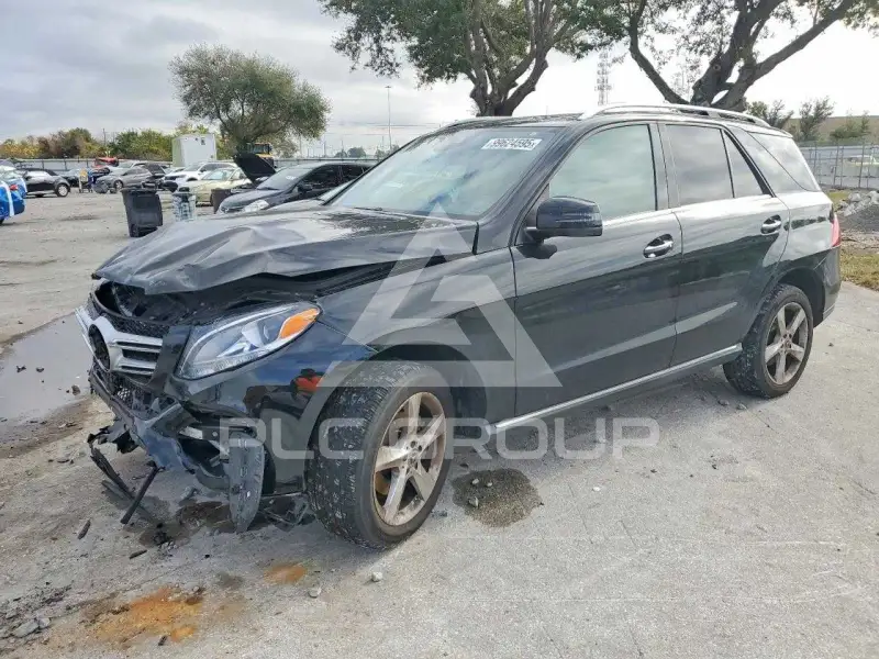 2017 Mercedes Benz GLE-Class фото