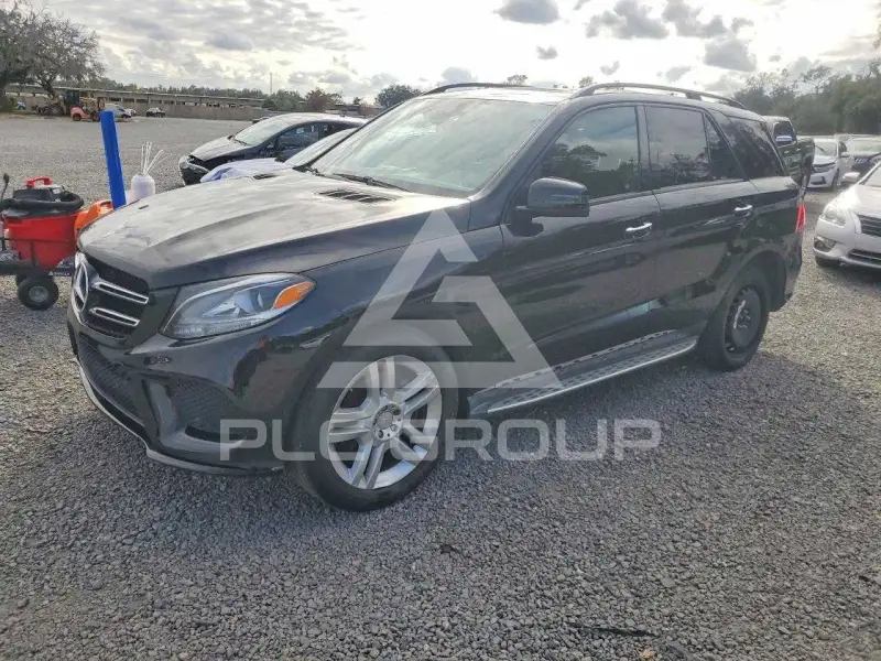 2017 Mercedes Benz GLE-Class фото