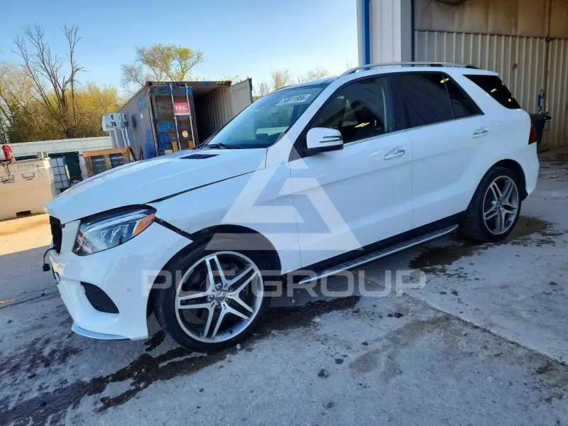 2017 Mercedes Benz GLE-Class photo