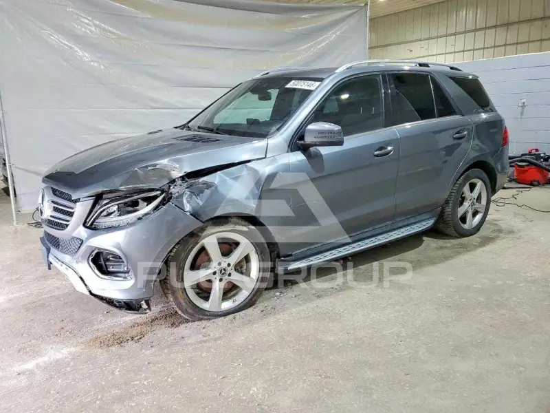 2017 Mercedes Benz GLE-Class фото