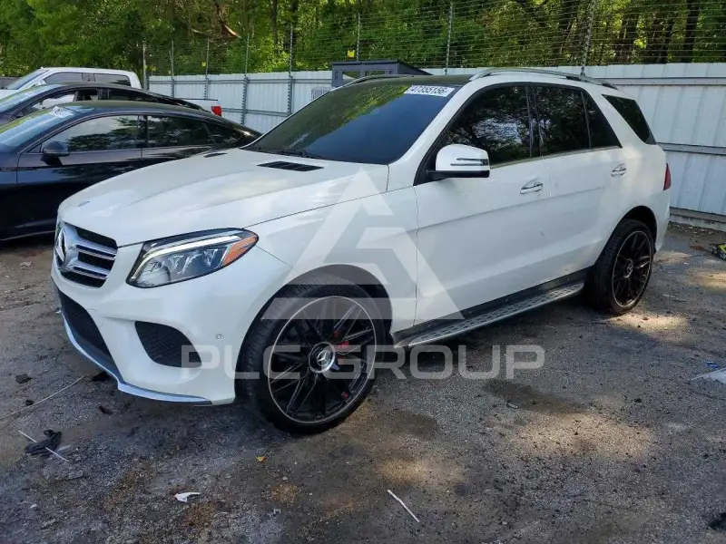 2017 Mercedes Benz GLE-Class фото