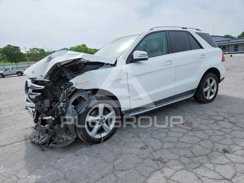 2017 Mercedes Benz GLE-Class фото