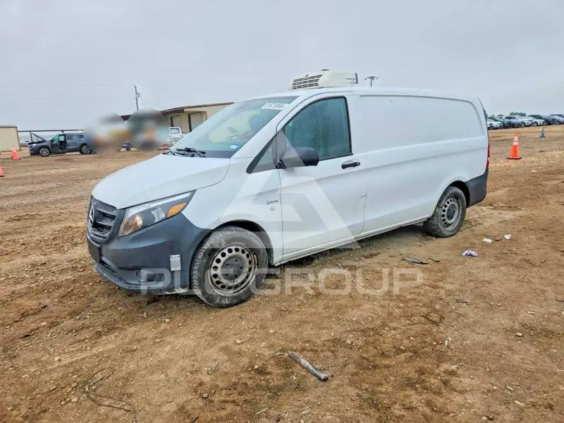2017 Mercedes Benz METRIS фото