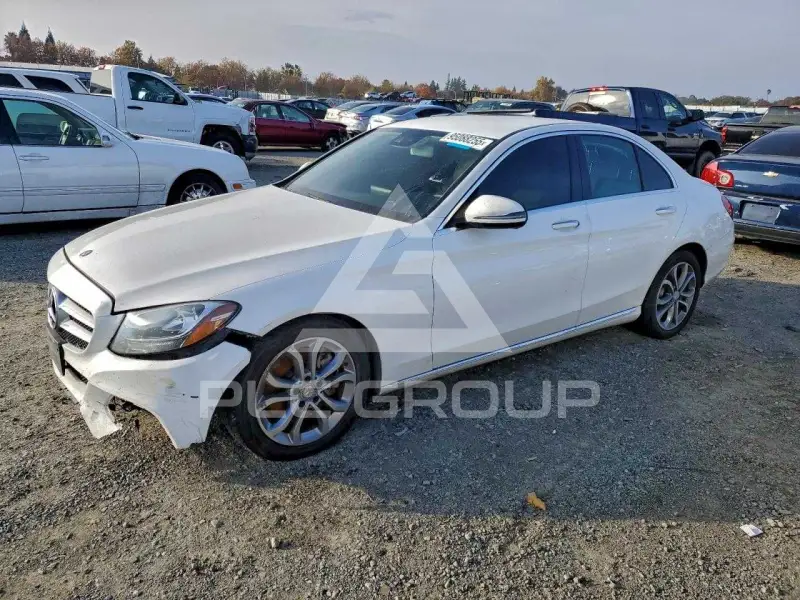 2017 Mercedes Benz C-Class фото
