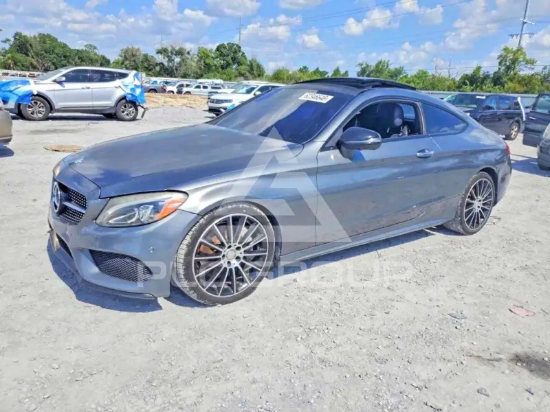 2017 Mercedes Benz C-Class фото