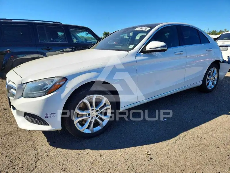 2017 Mercedes Benz C-Class фото