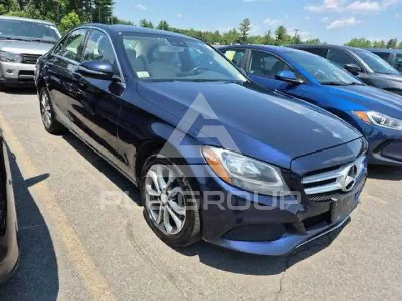 2017 Mercedes Benz C-Class photo