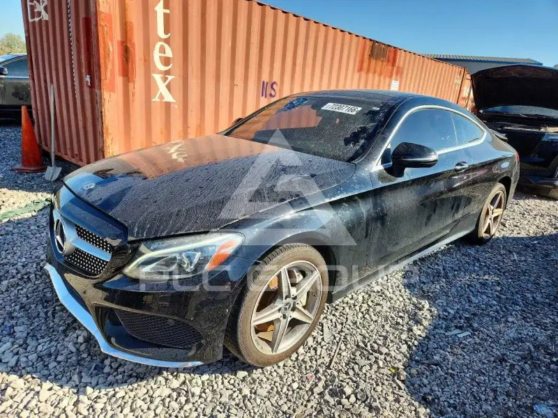 2017 Mercedes Benz C-Class фото