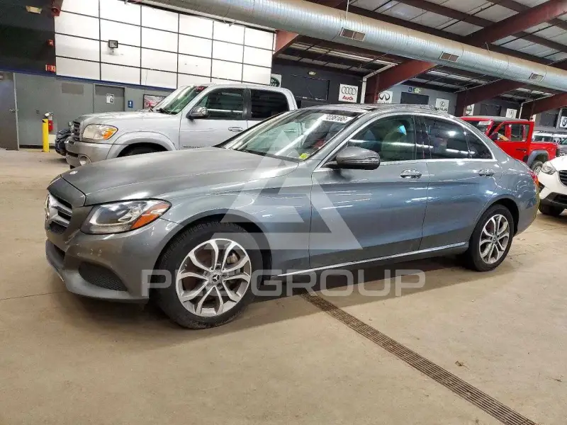2017 Mercedes Benz C-Class photo
