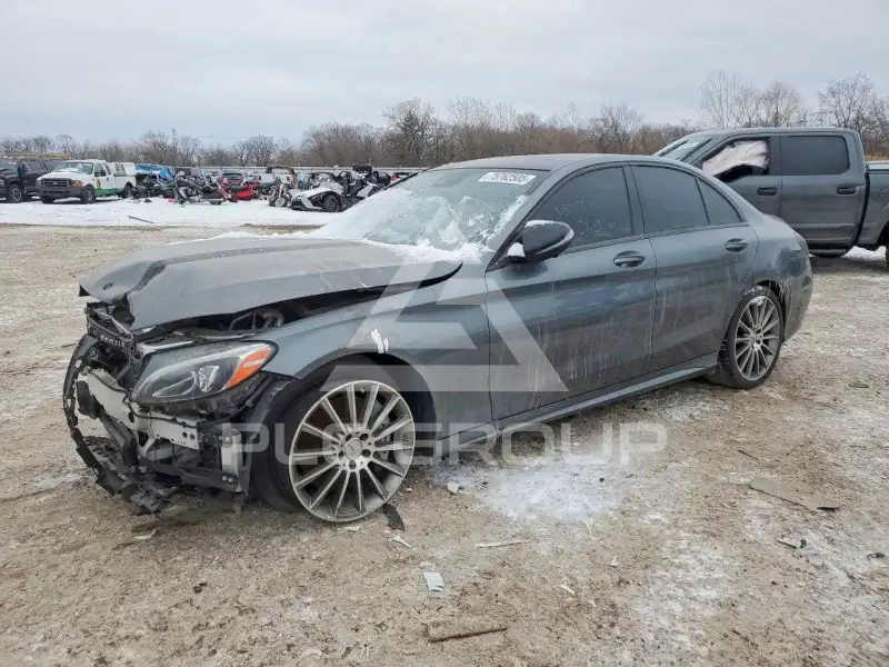 2017 Mercedes Benz C-Class photo