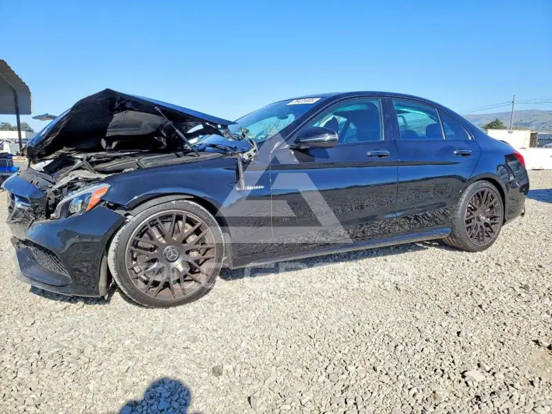 2017 Mercedes Benz C-Class фото