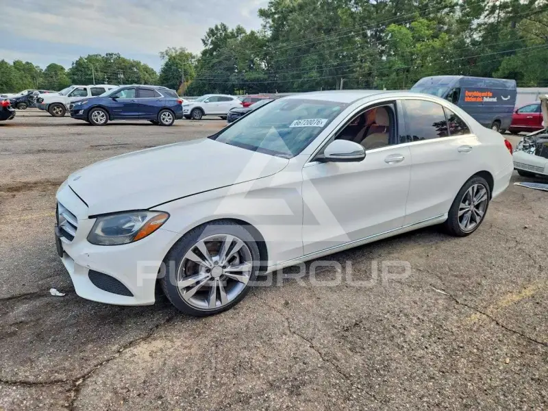 2017 Mercedes Benz C-Class photo