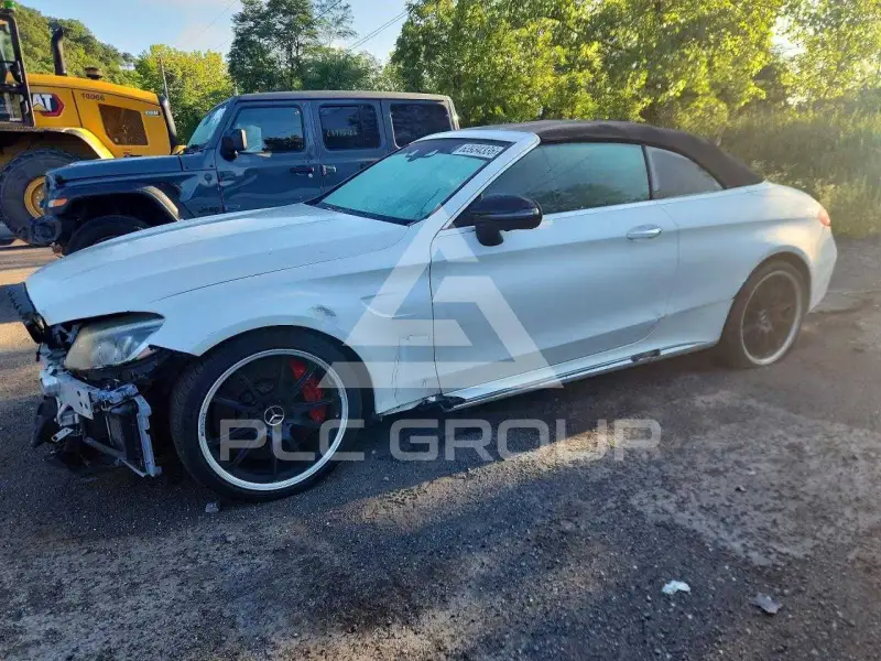2017 Mercedes Benz C-Class фото