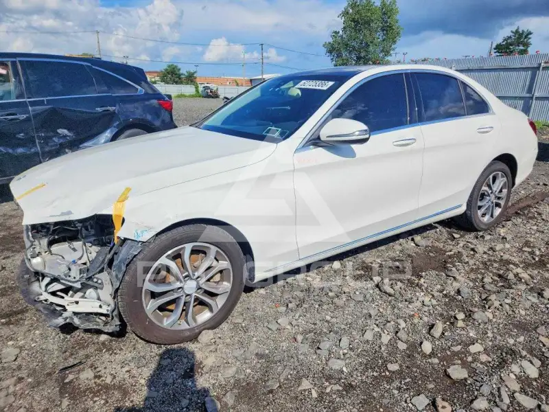 2017 Mercedes Benz C-Class photo