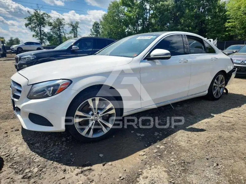 2017 Mercedes Benz C-Class photo