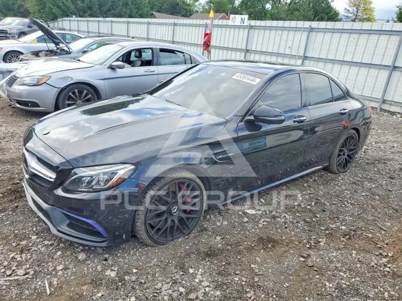 2017 Mercedes Benz C-Class фото
