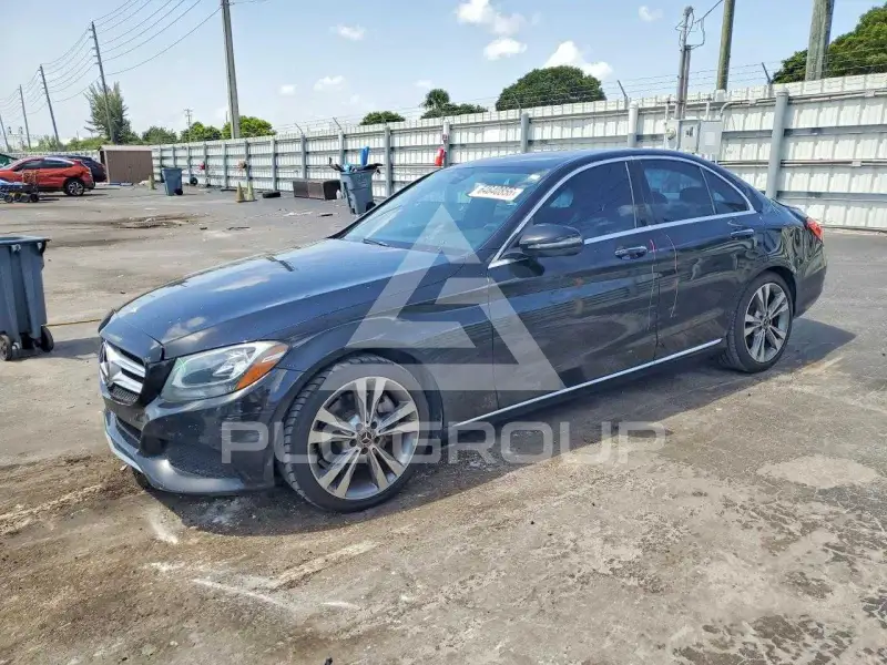 2017 Mercedes Benz C-Class photo