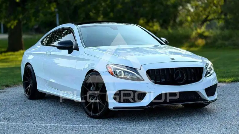 2017 Mercedes Benz C-Class фото