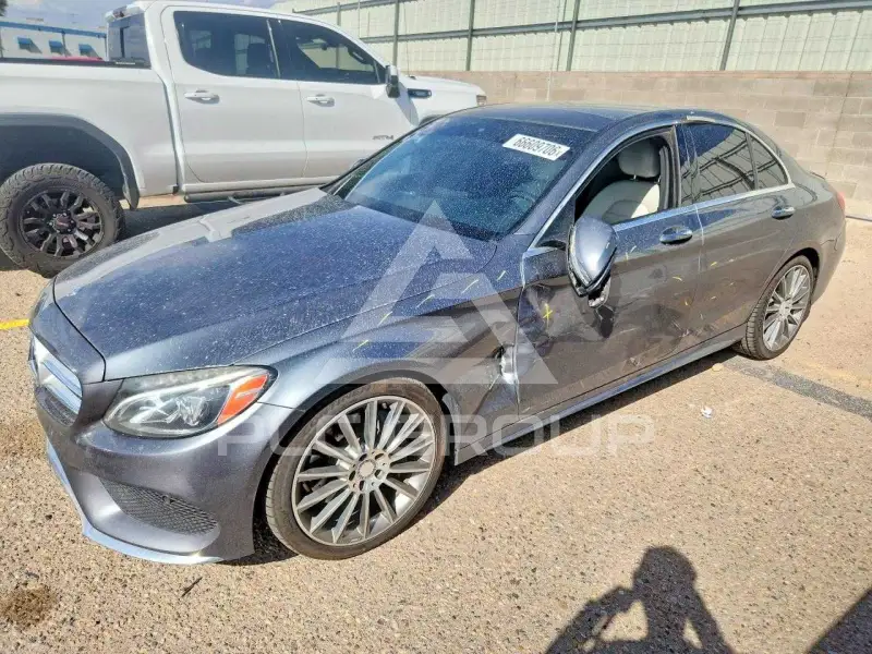 2017 Mercedes Benz C-Class фото