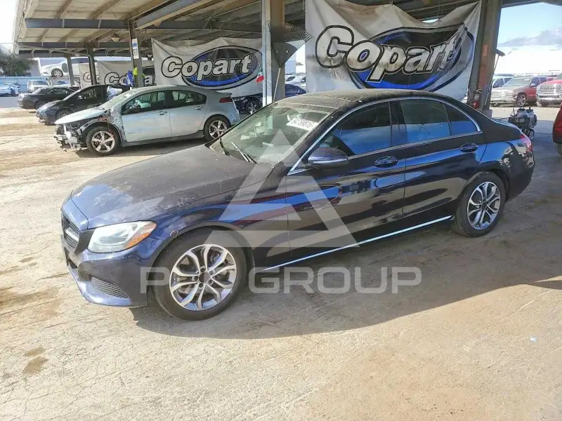 2017 Mercedes Benz C-Class photo