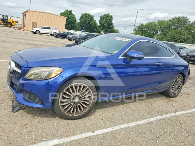2017 Mercedes Benz C-Class фото