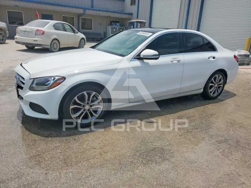 2017 Mercedes Benz C-Class photo