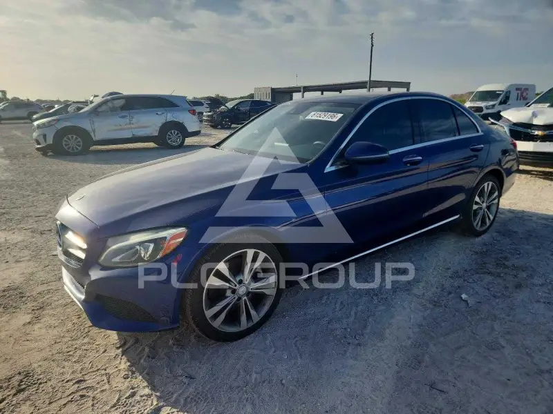 2017 Mercedes Benz C-Class photo