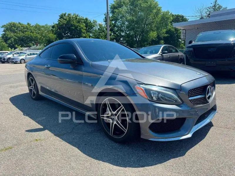 2017 Mercedes Benz C-Class фото