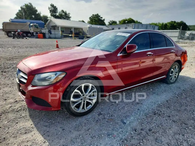 2017 Mercedes Benz C-Class фото