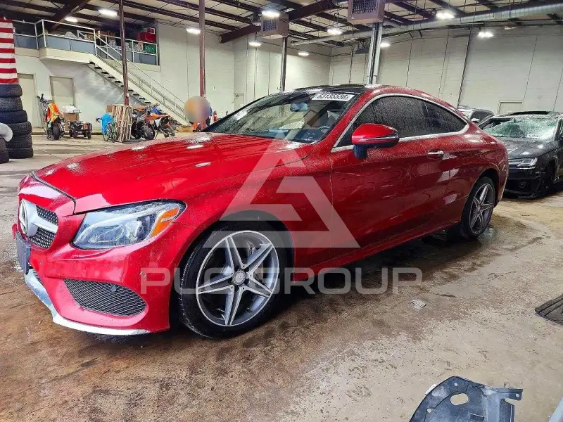 2017 Mercedes Benz C-Class фото