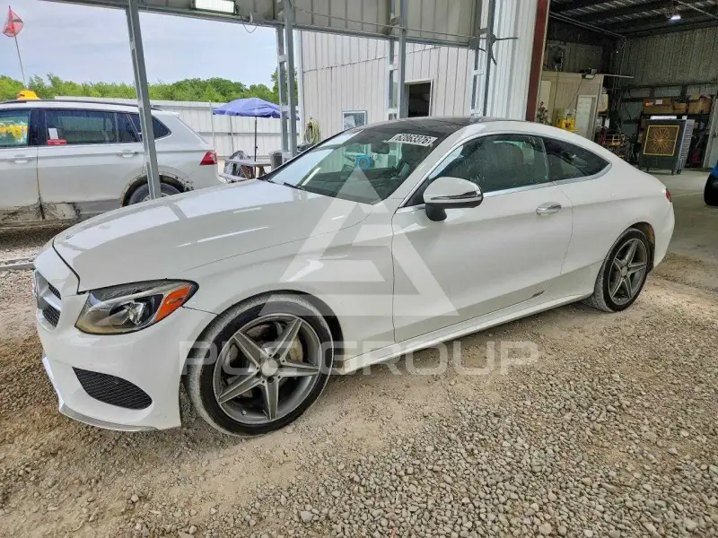 2017 Mercedes Benz C-Class photo