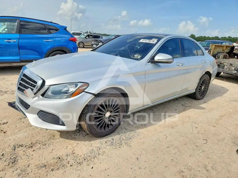 2017 Mercedes Benz C-Class фото