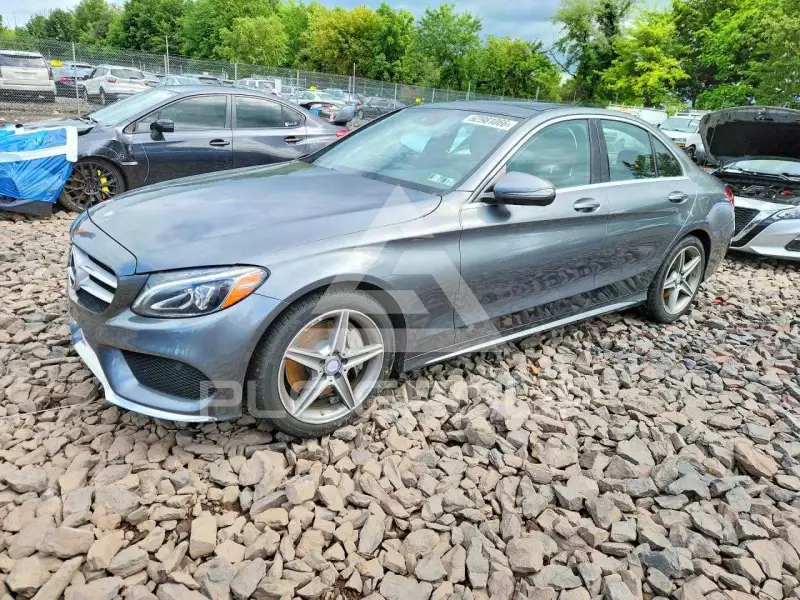 2017 Mercedes Benz C-Class фото