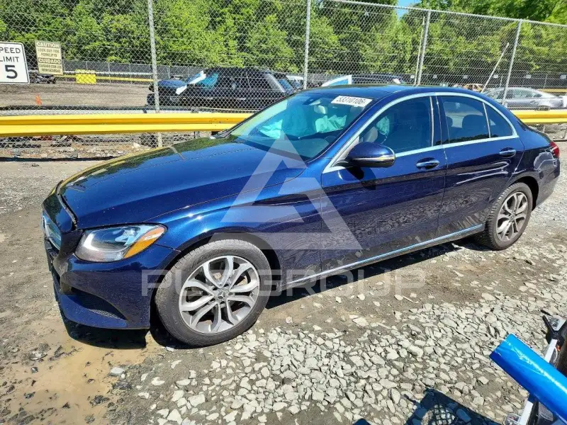 2017 Mercedes Benz C-Class photo