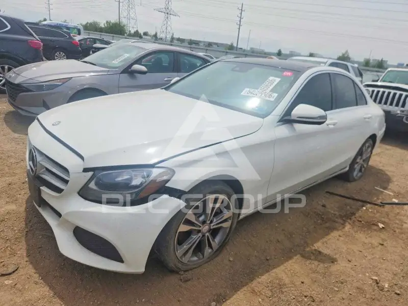 2017 Mercedes Benz C-Class фото