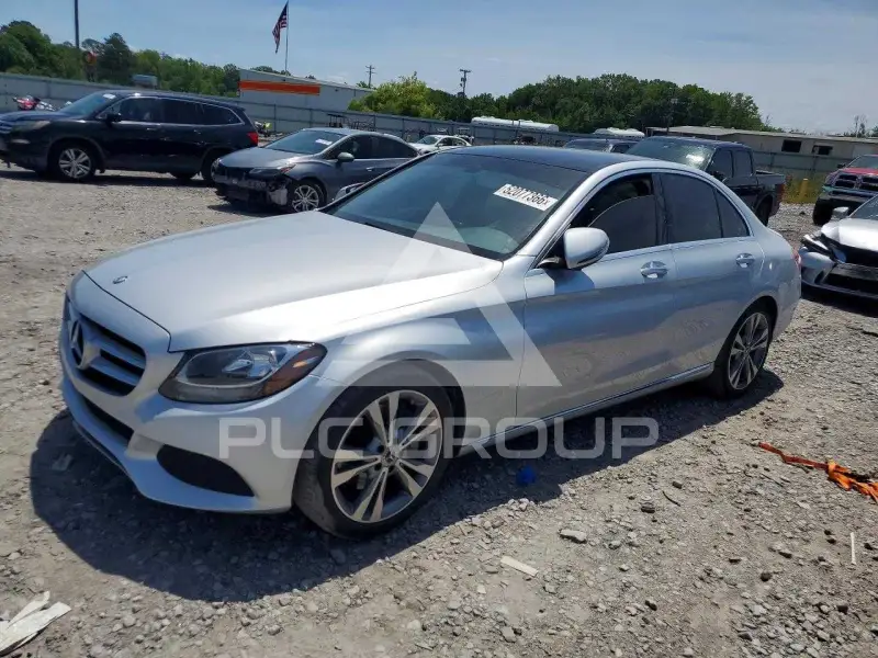 2017 Mercedes Benz C-Class фото